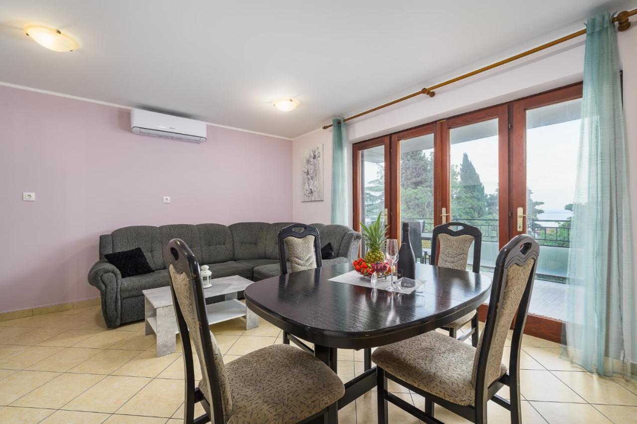 Apartments With A Parking Space Lovran, Opatija - 7869 Esterno foto